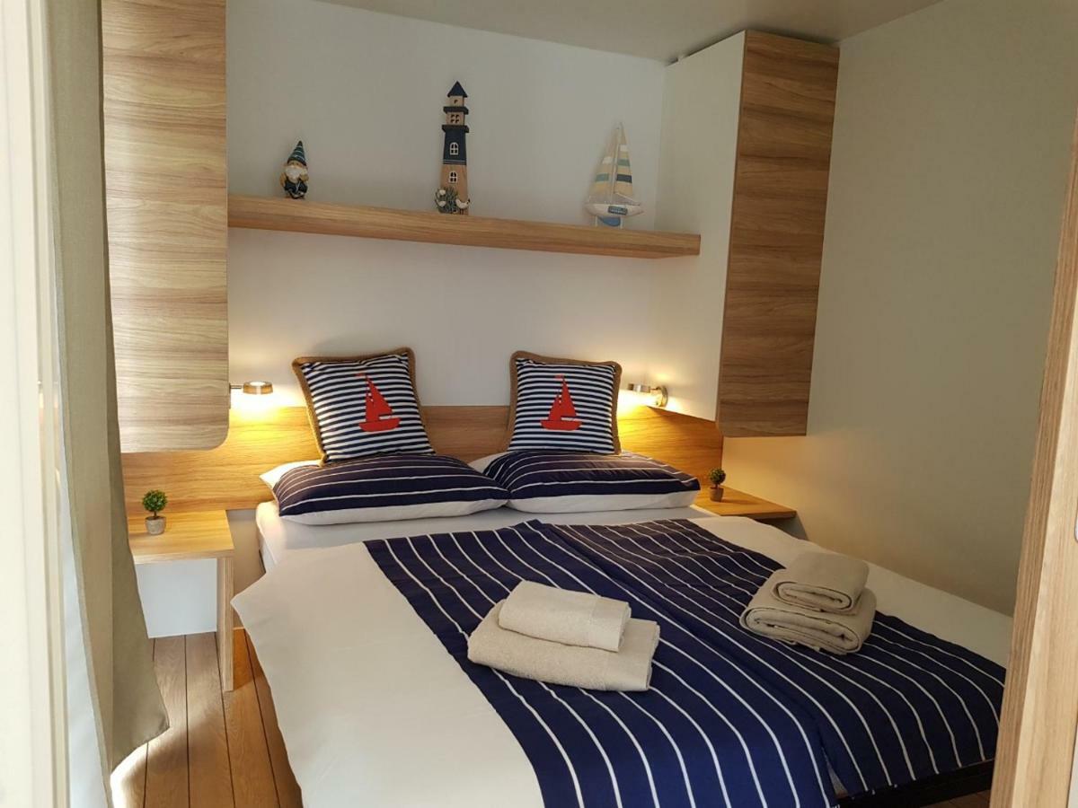 Mobile Home Biograd Na Moru Gapi House Ngoại thất bức ảnh
